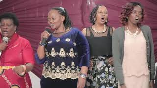 PST MWAURA ft WOMENS CHOIRS performing NDUKANJIGUIRE UIRU