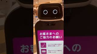 ロボットが道案内する時代が来た⁉︎#shorts