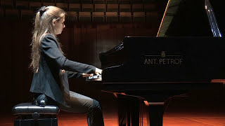 Marina Yakhlakova (Russia) plays ANT. PETROF 275 grand piano