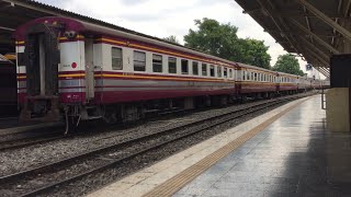 ขบวนรถเร็ว 145 กรุงเทพ-อุบลราชธานี ทำขบวนที่กรุงเทพก่อนออก Rapid train 145