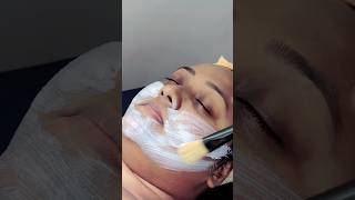 ২.৫ ঘণ্টায় Hydrafacial এর গ্লো বাপরে !