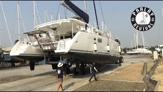 HURRICANE DAMAGED BOAT finally gets hauled out - Episode 34