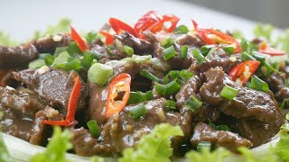 ឆាឡុកឡាក់សាច់គោ [Beef Lok Lak]