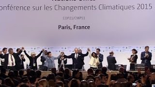 Raw: Applause Greets Paris Climate Agreement