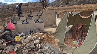 Zahra and Masoud's cooperation in collecting belongings from the rubble