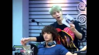 [140707] JjongD Visits Jung Joon Young at MBC Simsimtapa