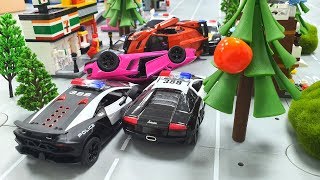 Police car toys chase videos / Pink color Lamborghini Aventador / Orange color Lamborghini Veneno