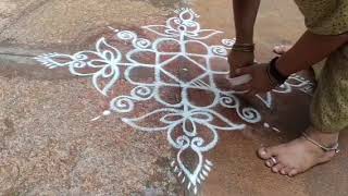 Aani Masam Friday Easy Rangoli 5*1 ஆனி மாதம் வெள்ளி கிழமை வாசலில் இந்த கோலத்தை போடுங்க