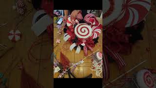 QUICK EASY peppermint swirl wreath tutorial! * let me know , what is your theme this holiday season