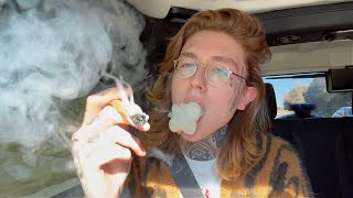 10 GRAM JOINT WAKE \u0026 BAKE + STONER VLOG