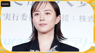 比嘉愛未、超ミニスカで「美脚大賞」授賞式に　「張り切っちゃったかな」　週に1度の運動習慣を明かす