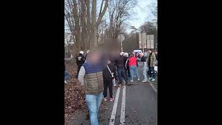 Polizeieinsatz gegen FC Köln Fans nach dem Derby gegen Bayer 04 Leverkusen