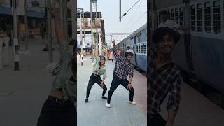 পিছোনে কত দর্শক দেখছে আমাদের কে 🙈#talentedraj #bengali #westbengal #Dance