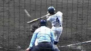 仲響生 選手(興南)　タイムリーツーベース　第44回沖縄県高校野球招待試合　興南ｖｓ神戸国際大付属　2015.6.6