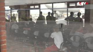 Locals, Foreigners Stranded at Kathmandu Int'l Airport after Fresh Quake