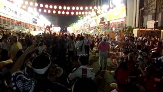 ２０１４年８月１３日（水曜日）阿波踊り　市役所演舞場　最終総踊り