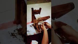 belajar buat rokok kretek