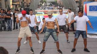 Art Bridge to Tolerance Flashmob!