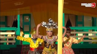 TARIAN KOLABORASI TIGA SUKU ASLI BERAU BAJAU DAYAK. kabupaten Berau