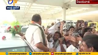 Kanna lakshmi narayana Gets Grand welcome at Gannavaram Airport