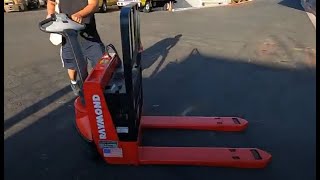 RAYMOND 102T-F45L 4,500lb Electric 24V #4292 - Forklift For Sale