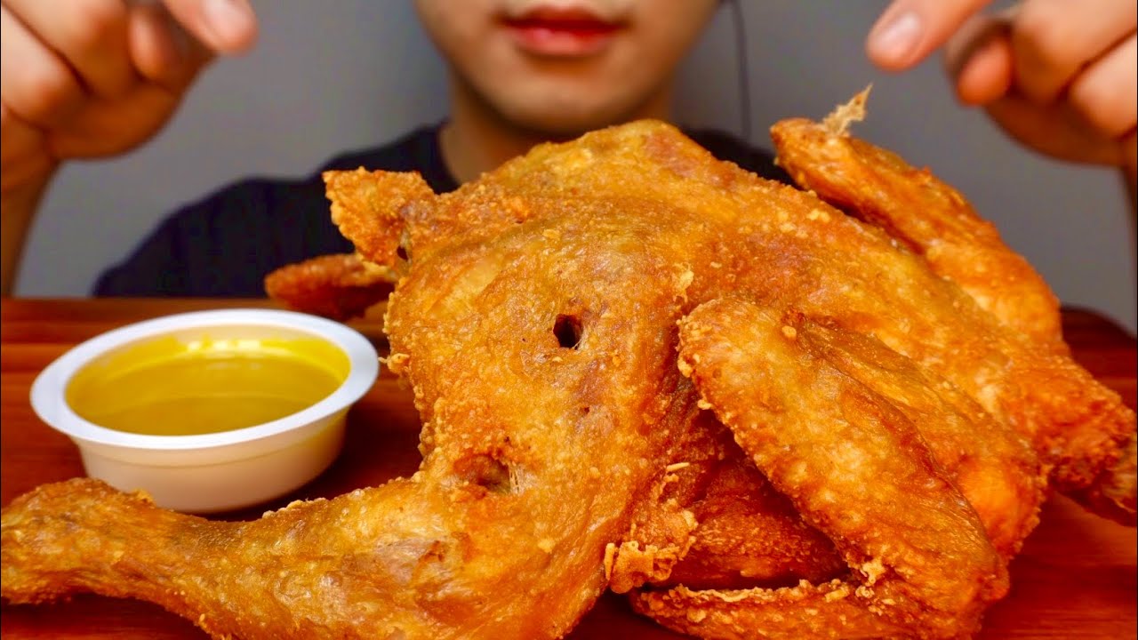 ASMR MUKBANG 바삭바삭한 옛날통닭 먹방 (Crunchy Fried Chicken EATING SOUNDS) - YouTube