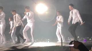 [FANCAM] 170318 EXO EXOrDIUM in Malaysia - Love Me Right