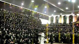 Satmar - Viznitz Wedding in Boro Park   Satmar Rebbe Mitzvah tantz 4