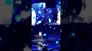 GAALI VAALUGAA |Anirudh Concert USA 2023 |Singing with Crowd #anirudh #pawankalyan