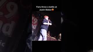 Fans Being Rude To Justin Bieber On Stage