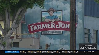 Farmer John meatpacking plant in Vernon to close in 2023