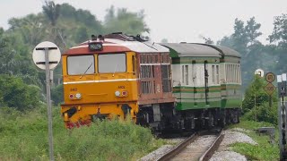 SRT. ขบวนรถท้องถิ่นที่ 446 หลีกขบวนรถสินค้าที่ 777 ที่สถานีรถไฟคลองไทร Khlong Sye Railway Station