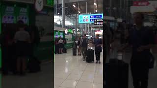 [曼谷自由行]-飛抵泰國曼谷Suvarnabhumi Airport(BKK)素萬那普機場第一件事：買網卡 sim卡