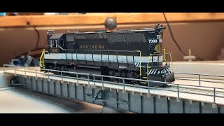 Athearn GP40 DCC install