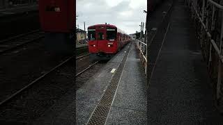 夕方の滝尾駅でのキハ200