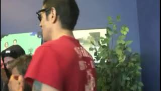 Jackass tocando cover en español trompeta