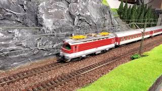 Modellbahnvideo Part 5: ZSSK Edition: E-Lok BR 240 ZSSK + Y/B-70 ...