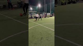 未来の女子プロ選手と本気で1vs1した結果 #フットサル#soccer#futsal#football#1vs1#shorts