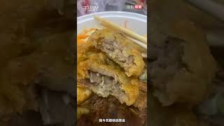 男子外卖吃出蛆投诉后店家遭网暴