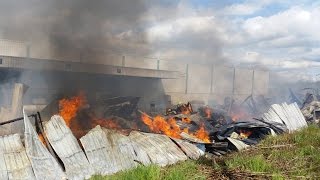 Vollbrand einer Lagerhalle im Gerlinger Industriegebiet (Wenden-Gerlingen/NRW)