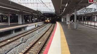 JR西日本キハ189系回送新大阪駅通過