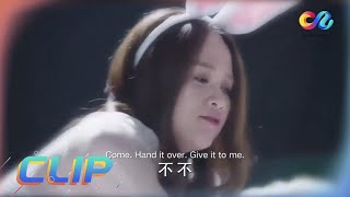 【ENG  SUB】 厉薇薇与陈亦度在床上激情打闹《放弃我，抓紧我 Stay with Me》（主演：陈乔恩 | 王凯）【欢迎订阅China Zone 剧乐部】