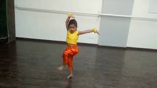 AMAZING KID DANCER From Across india l swara patil | 5 yrs | Ganesh Vandana | flawless studio