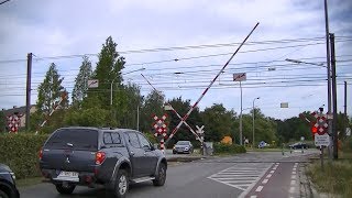 Spoorwegovergang Herentals (B) // Railroad crossing // Passage à niveau