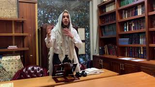 Rabbi Chaim Pinto Hagadol never kept a dollar for tomorrow. Rabbi Moshe Aharon Pinto Shlita.