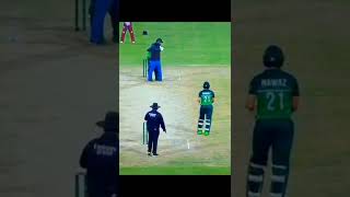 Shadab khan fan enter in Ground and Hug him | Pak vs West indies | what a beautiful moment
