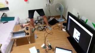 Camshift + Kalmanfilter with OpenCV & python on RaspberryPi B2 - tracking pan&tilt &BB_gun-1