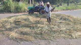 මෙයා මොනවද ගොයම්ටිකට  කරන්නේ  මේ