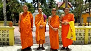 พระธรรมทูตอาสานราธิวาสเยี่ยมให้ขวัญกำลังใจให้กับพระและชาวบ้าน