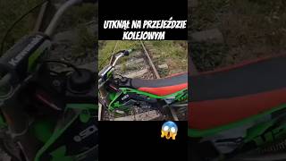 Goni ich leśniczy, a oni utkneli #motorcycle #foryou #dailyvlog #trending #redbull #diy #dirtbike